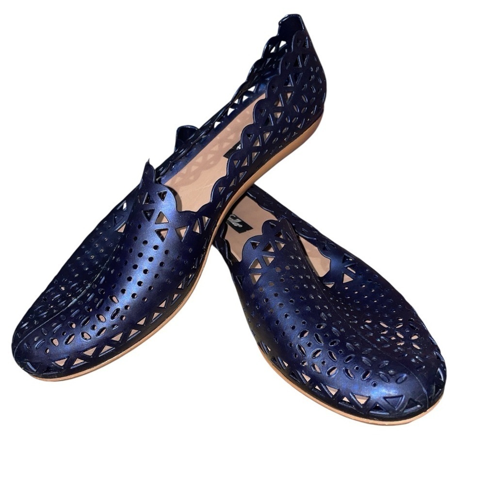 Xirella Navy Blue Scalloped Women's Flats - Picture 10 of 12